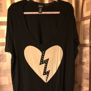 Torrid size 3 heart shirt